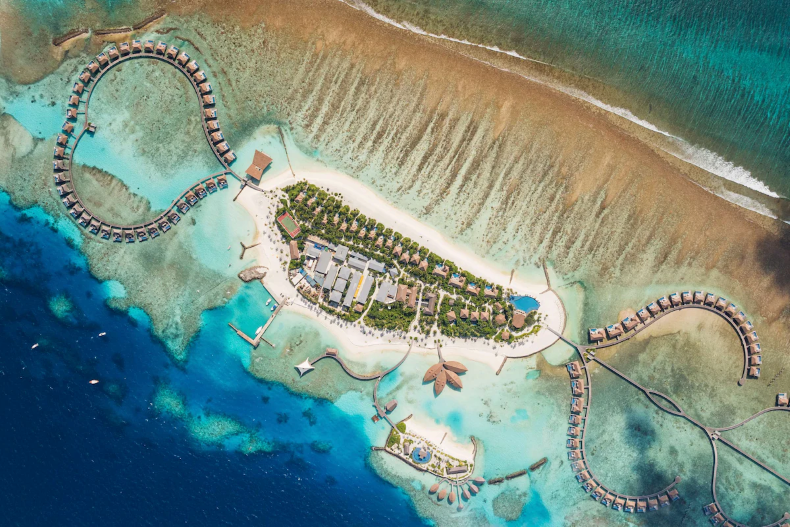 A Tranquil Tropical Retreat at Medhufushi Island